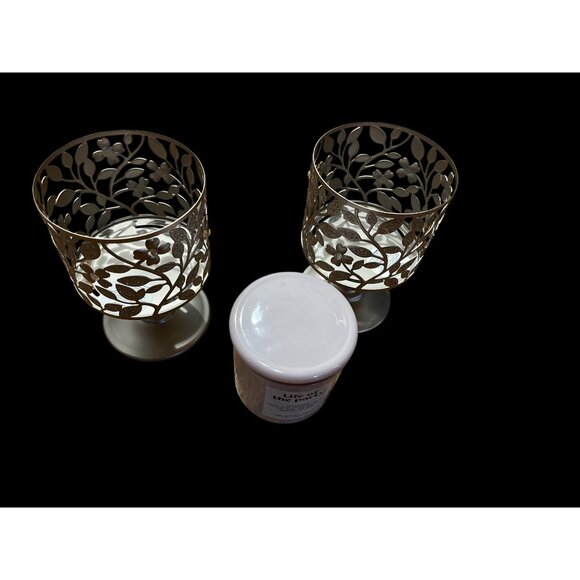 Bath and Body Works Dogwood Pedestal 3-Wick Candle Holder & Candle Lot 3 New - Picture 4 of 7